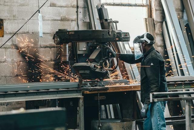 (Aichi; Full-time) Metal-manufacturing operator position (¥201,000~/M)
