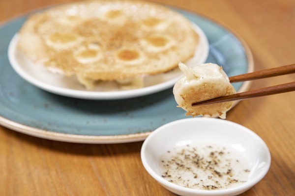 Asian Table Corporationの8982的招聘影像-3