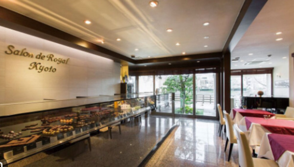 |株式{かぶしき}|会社{がいしゃ}サロンドロワイヤルの9134の求人画像-0