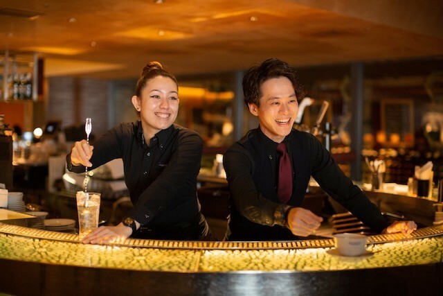 Waiter or Kitchen Staff at a Customer-Friendly Restaurant!