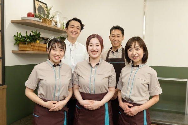 Gambar pekerjaan dari 18026 at Denny’s Japan Co.,Ltd.-1