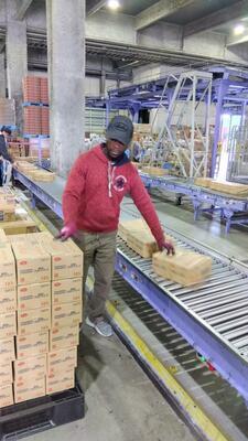 Gambar pekerjaan dari 18680 at S-TAFF Co., Ltd.-0