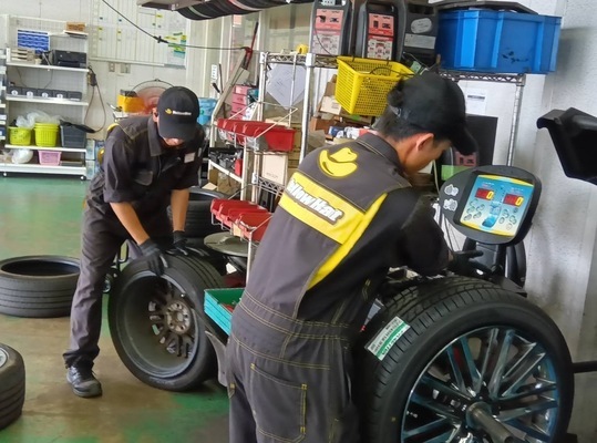 Imahe ng trabaho ng 13369 sa Fukui Yellow Hat Co.-4