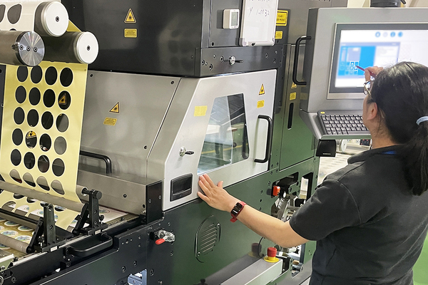 Imahe ng trabaho ng 19303 sa Raksul Factory Co., Ltd.-3