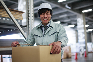 【Tokushima, Komatsushima】Manufacturing Doors and Packing